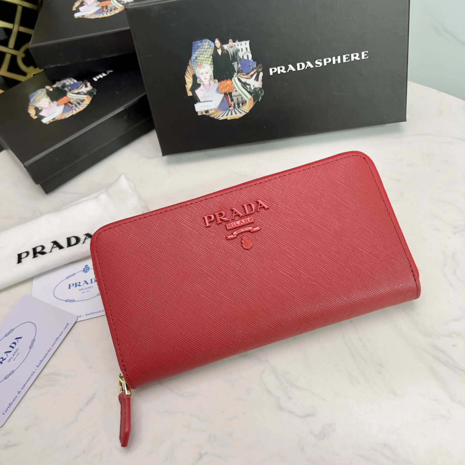 プラダ「PRADA」サフィアーノレザー 財布