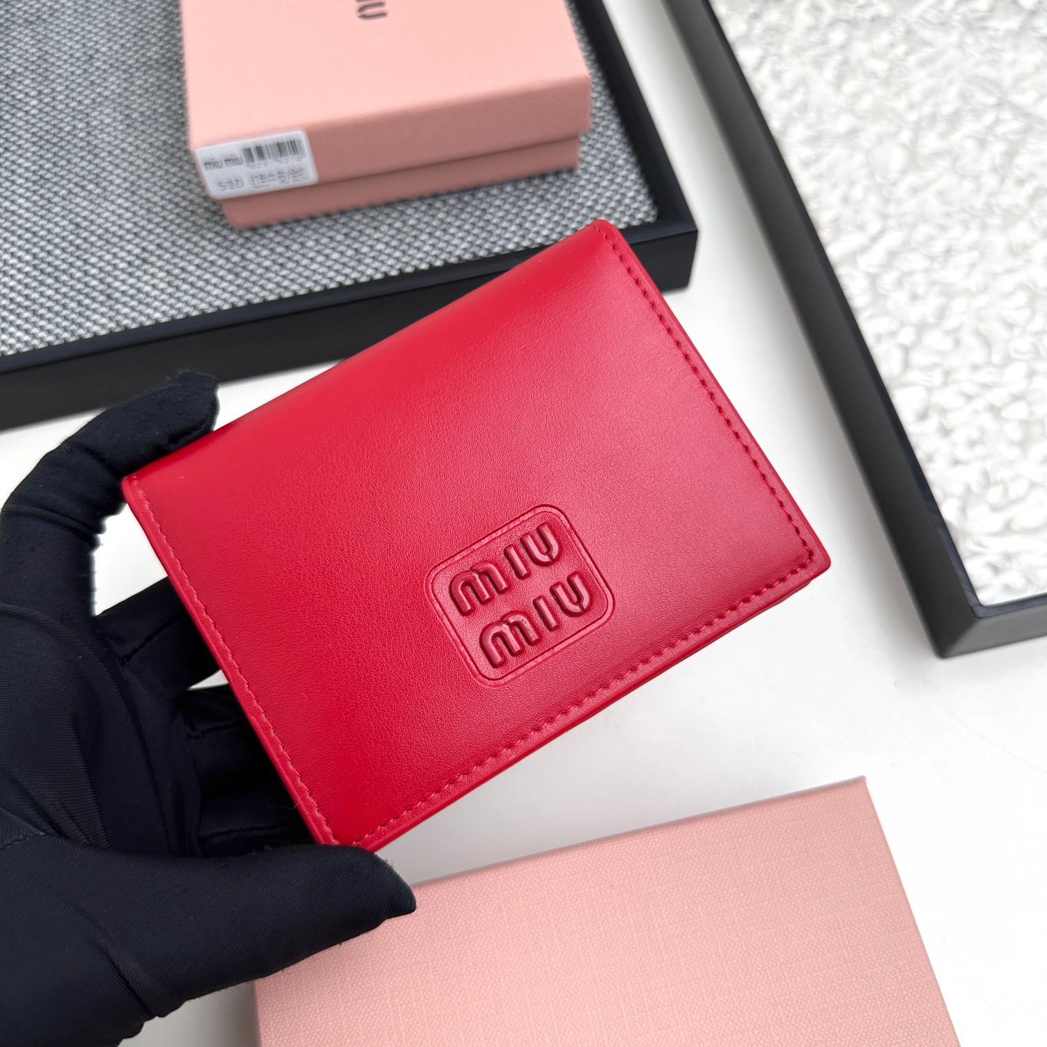 ミュウミュウ アルカディ レザー 財布「Arcadie Wallet」