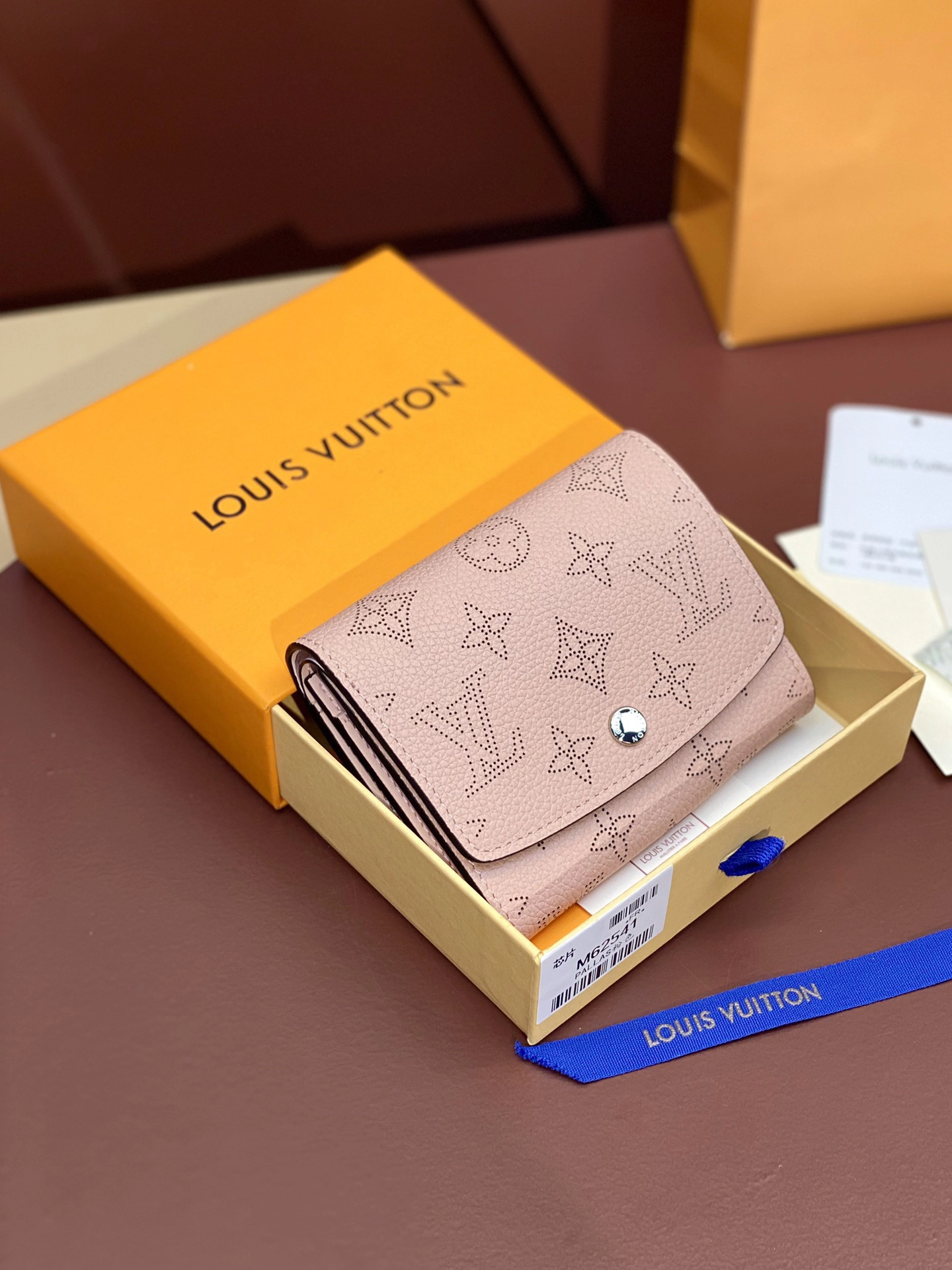 ルイ・ヴィトン「Louis Vuitton」ポルトフォイユ・イリス コンパクト