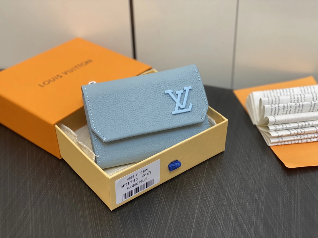 ルイ・ヴィトン「Louis Vuitton」ポルトフォイユ・パイロット