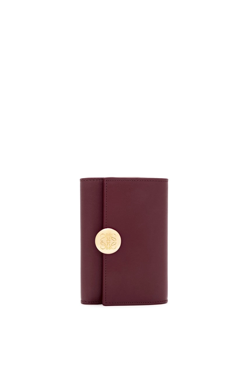 ロエベ「LOEWE」ぺブル バーティカル ウォレット スモール(シャイニーナパカーフ)