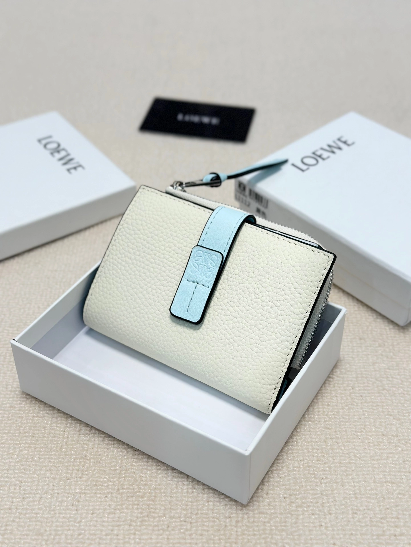 ロエベ「LOEWE」アナグラム コンティネンタル ウォレット 5色