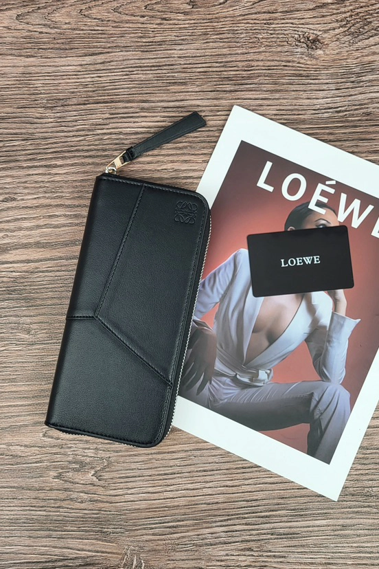 ロエベ「LOEWE」ジッパー付き財布 5色