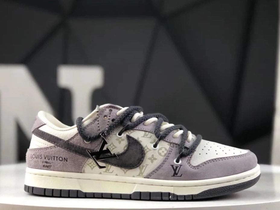 ルイ・ヴィトン × ナイキ Dunk Low コラボカスタム レトロテイスト コーデ万能トレンドスニーカー「LV Nike」