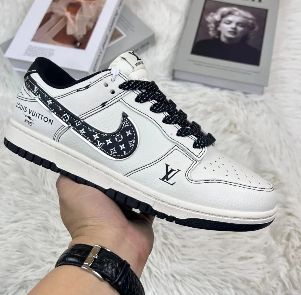 ルイ・ヴィトン × ナイキ Dunk Low コラボカスタム レトロテイスト コーデ万能トレンドスニーカー「LV Nike」