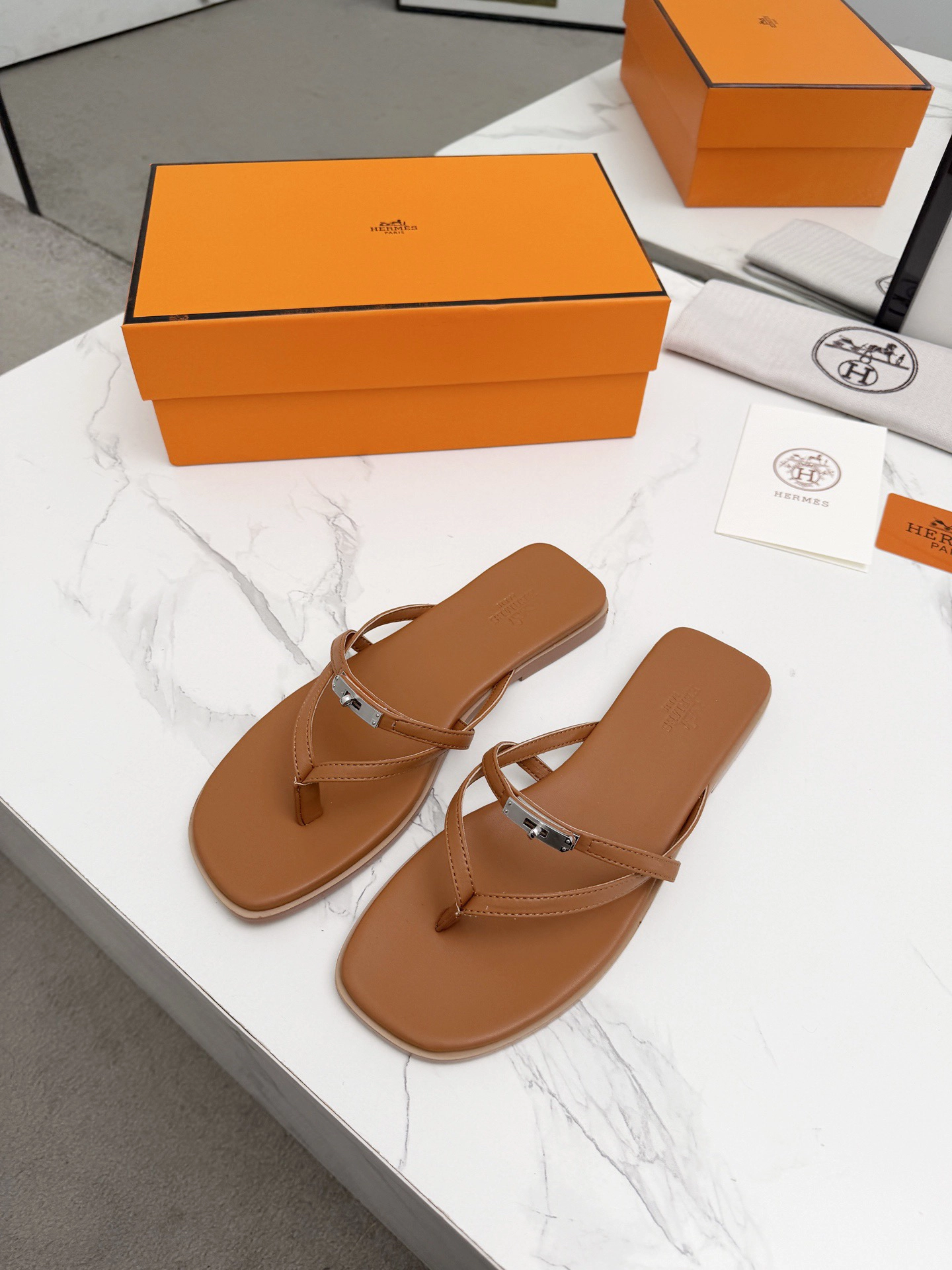 エルメス Hermès サマーモデル リラックスサンダル