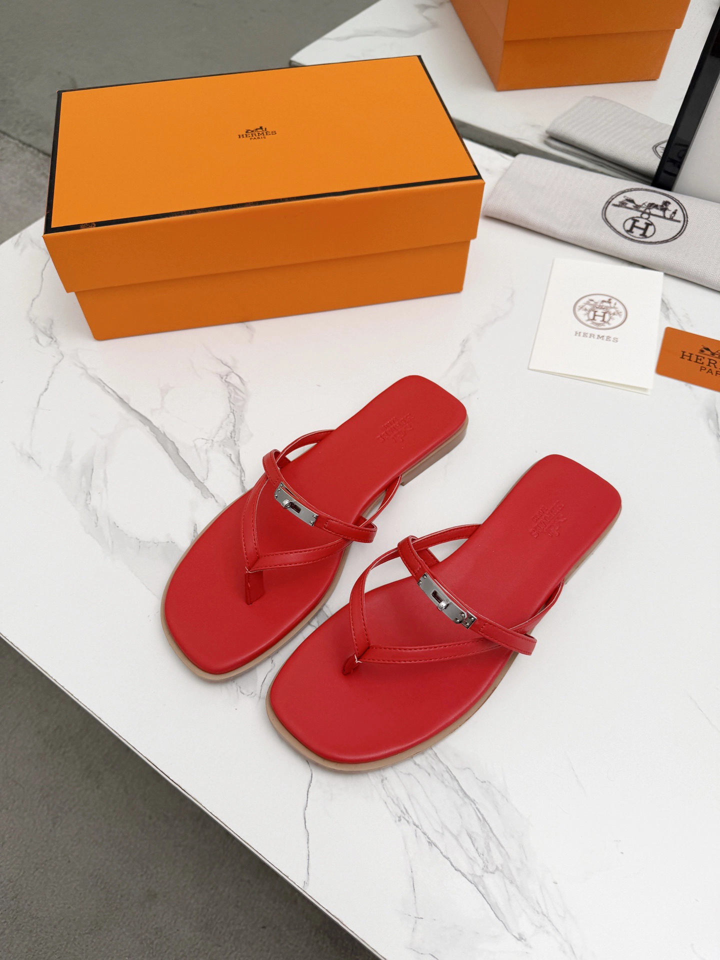 エルメス Hermès サマーモデル リラックスサンダル