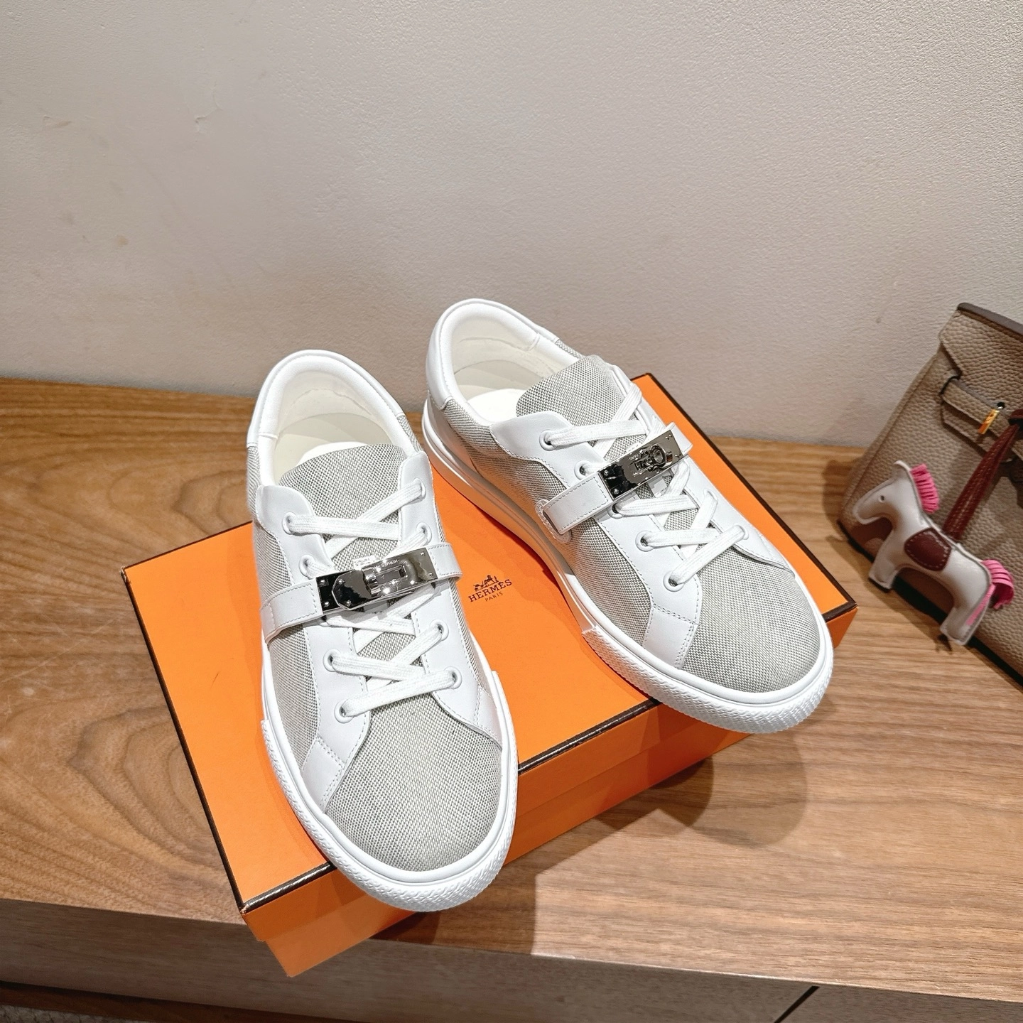 エルメス デイシリーズ カジュアルスニーカー「Day sneaker」