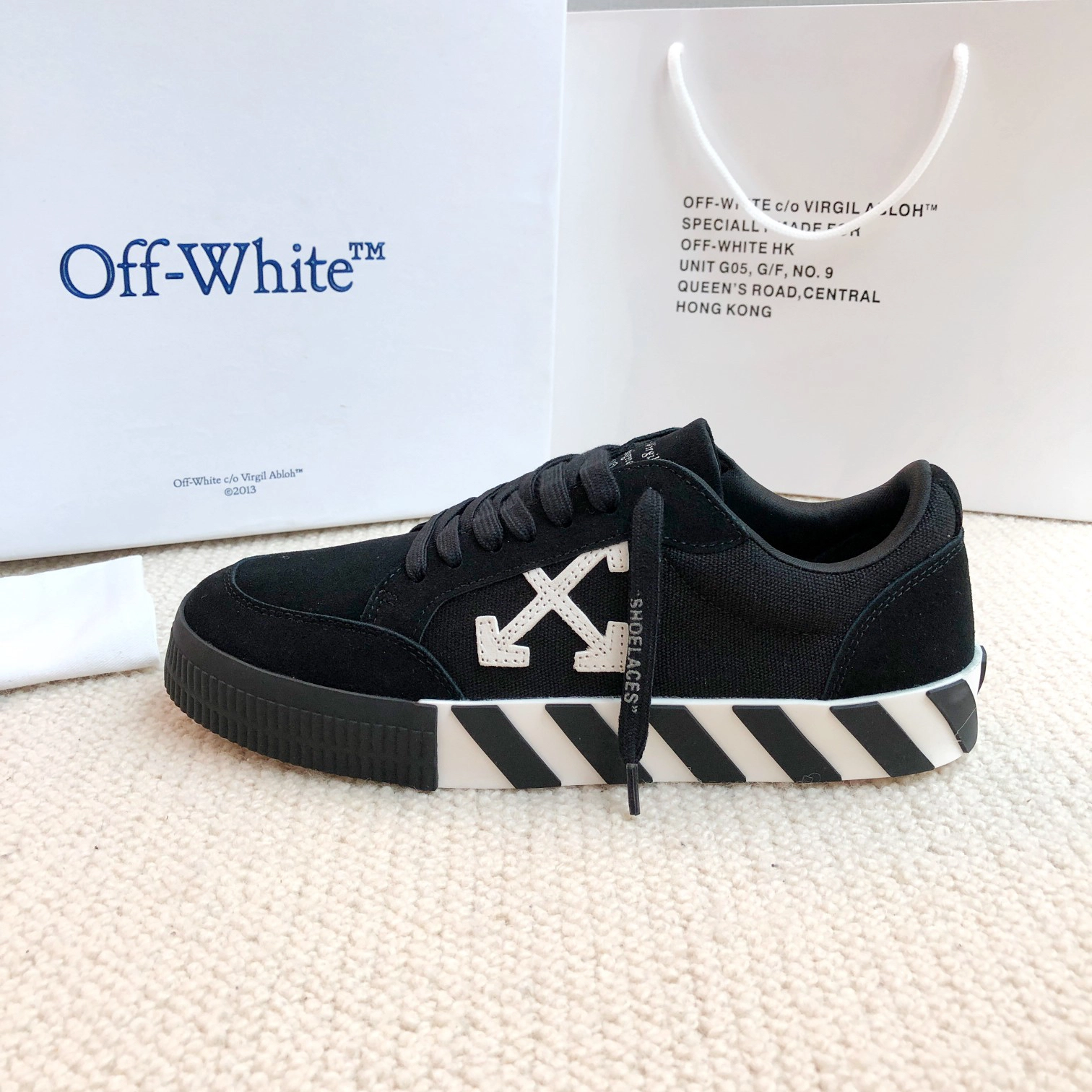 オフホワイト Vulc ローカット カジュアルスケートシューズ