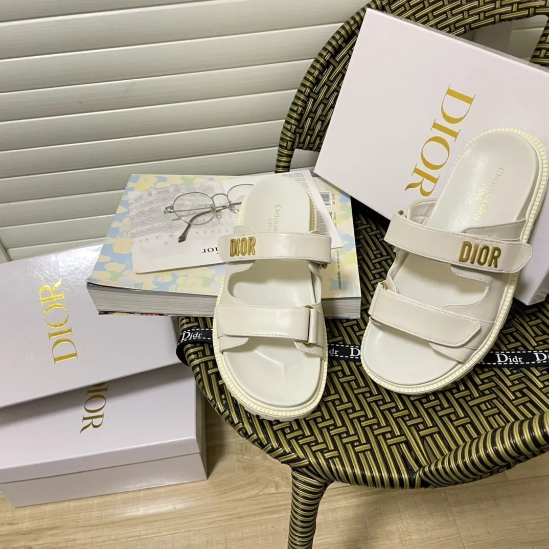 【Dior】Dioract Slide サンダル ロゴ 主役級の足元 Lambskin