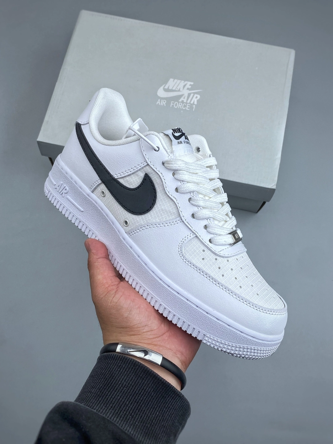 ナイキ エア フォース 1 トレンドスニーカー「Nike Air Force 1」
