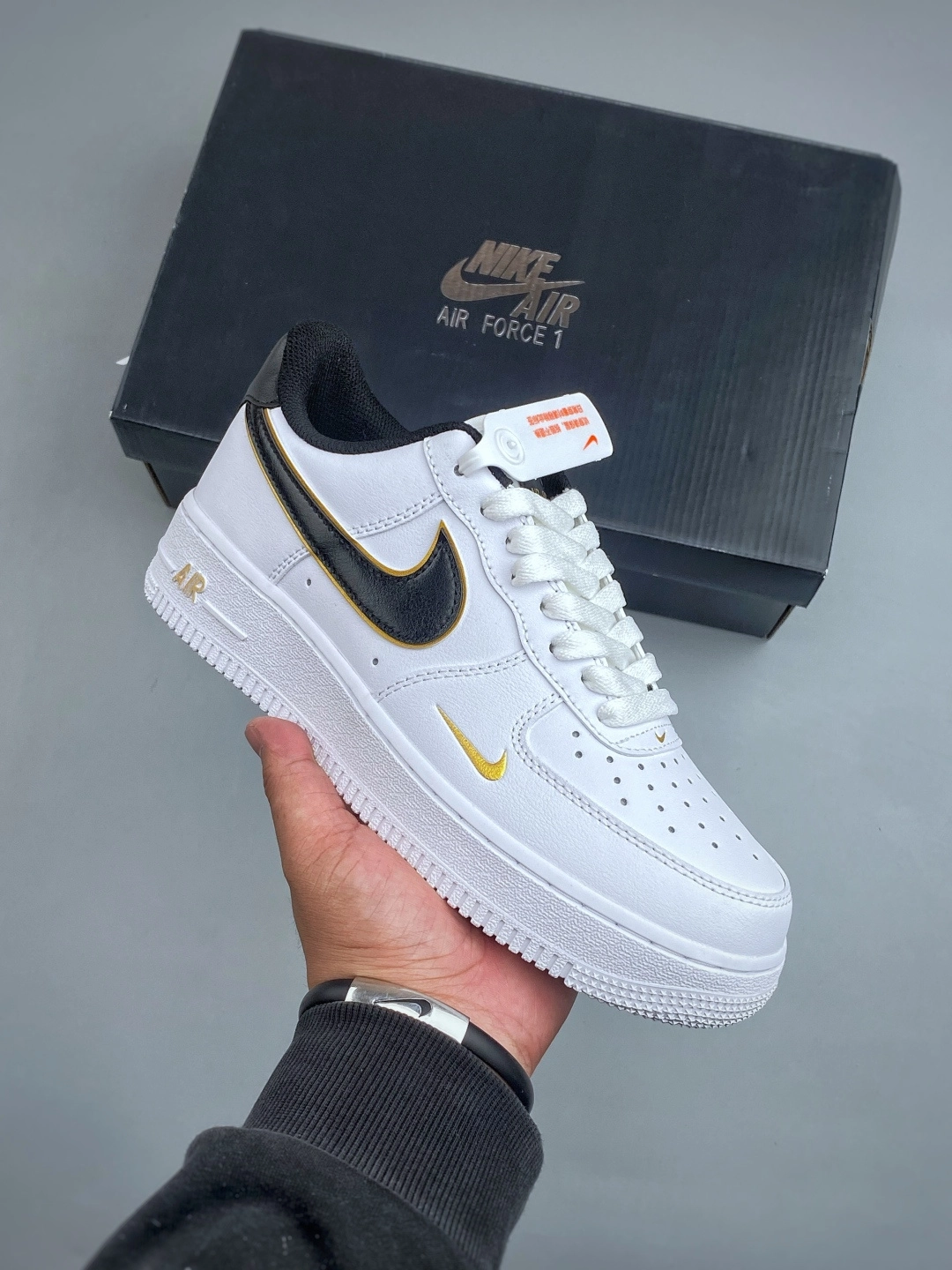 ナイキ エア フォース 1 トレンドスニーカー「Nike Air Force 1」