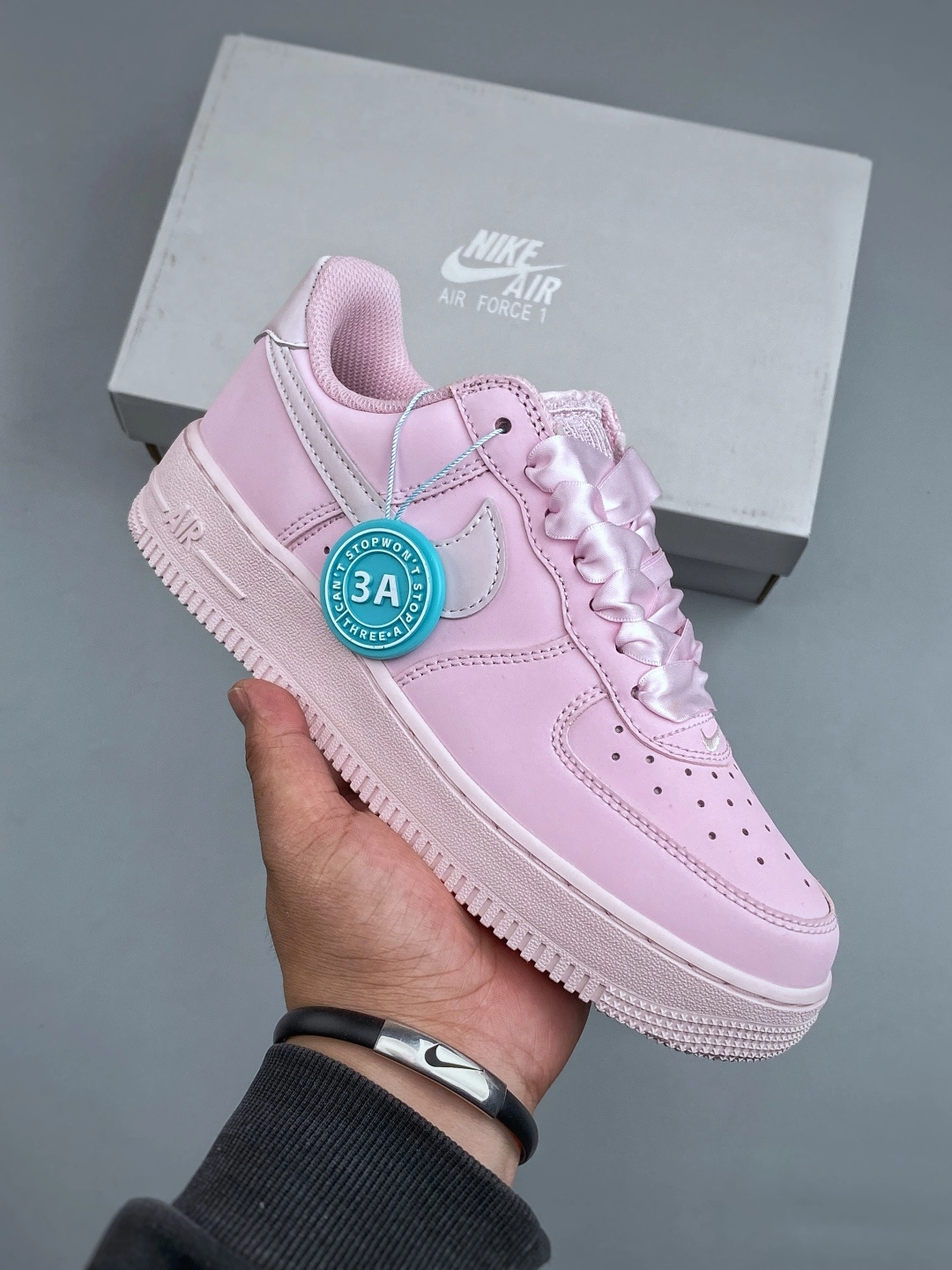 ナイキ エア フォース 1 トレンドスニーカー「Nike Air Force 1」