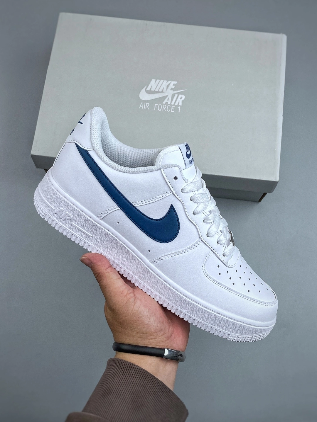 ナイキ エア フォース 1 トレンドスニーカー「Nike Air Force 1」