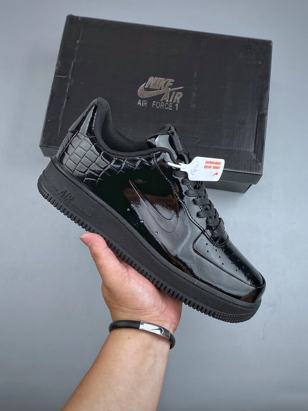 ナイキ エア フォース 1 トレンドスニーカー「Nike Air Force 1」