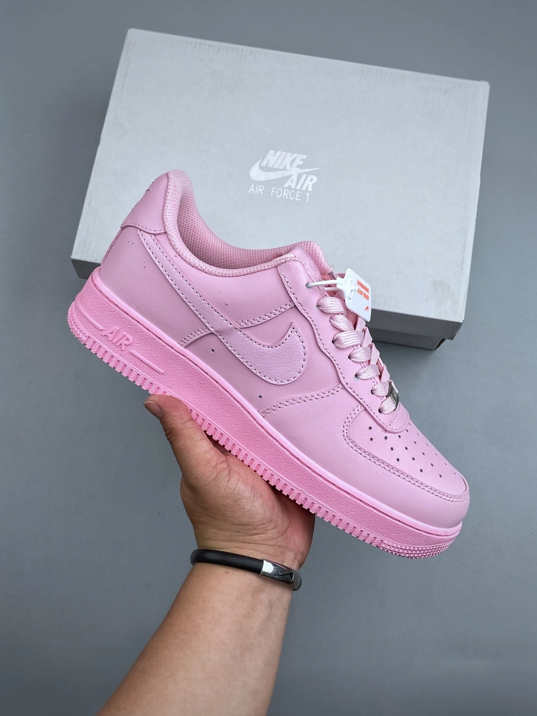 ナイキ エア フォース 1 トレンドスニーカー「Nike Air Force 1」