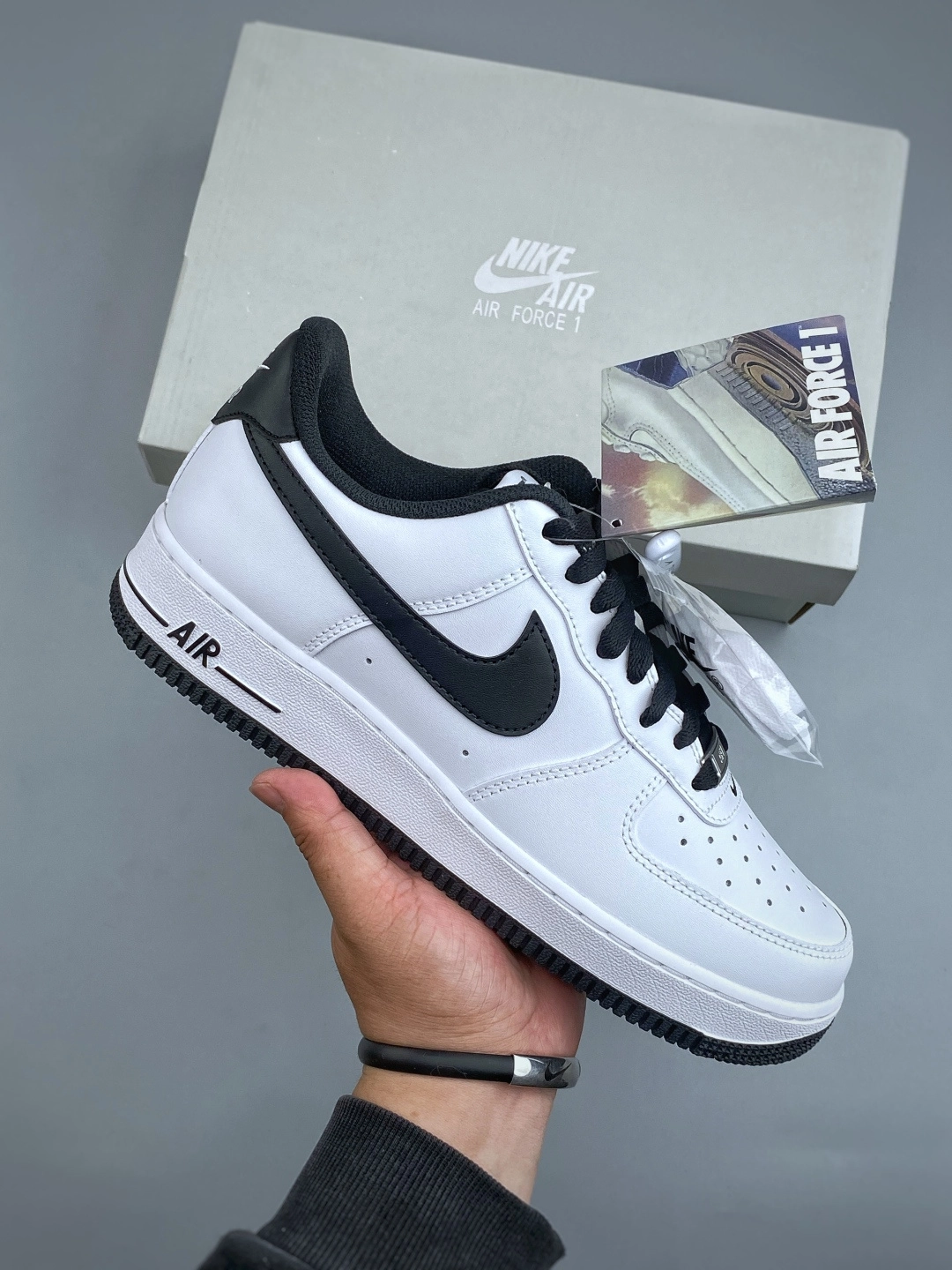 ナイキ エア フォース 1 トレンドスニーカー「Nike Air Force 1」