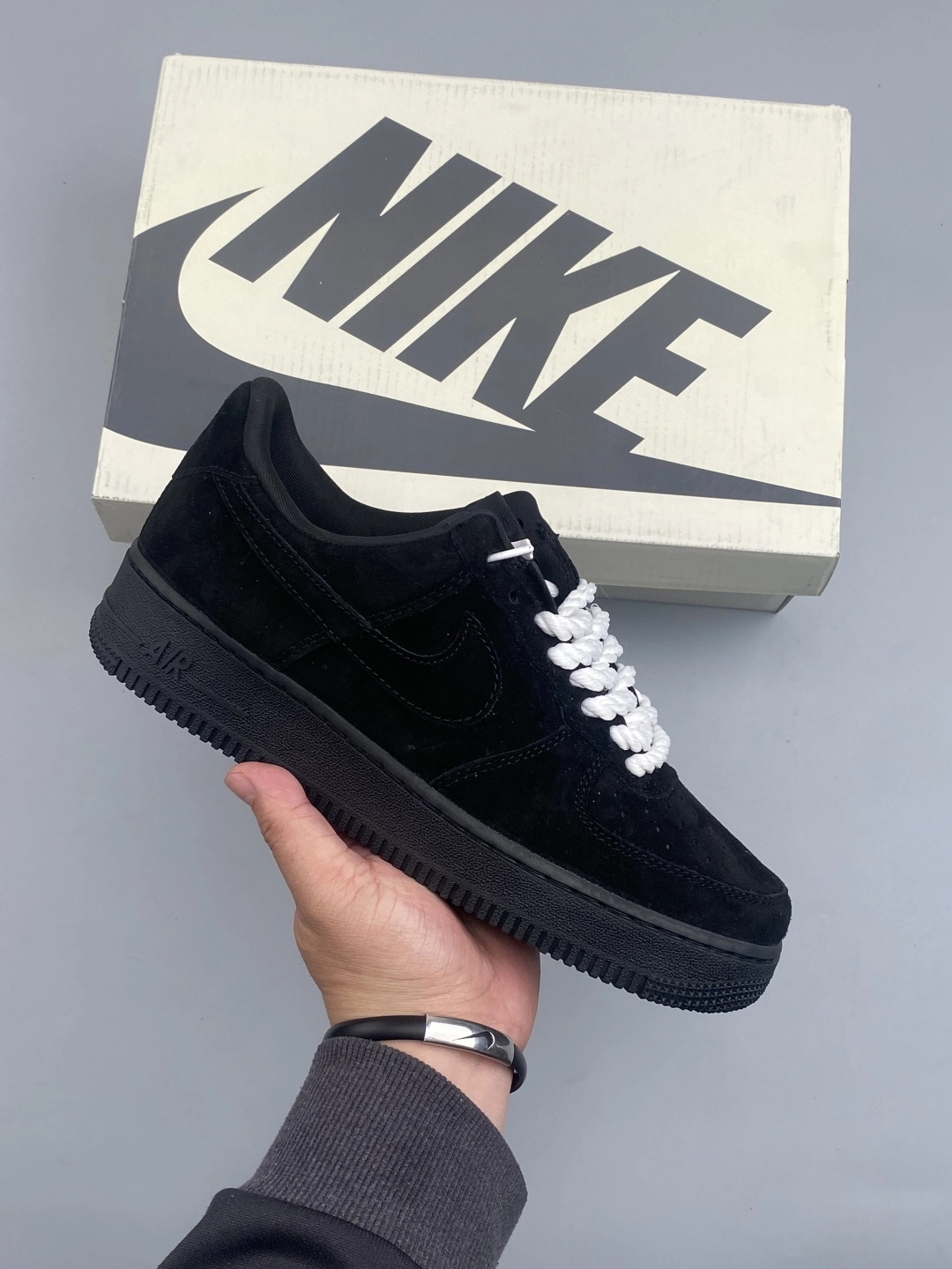 ナイキ エア フォース 1 トレンドスニーカー「Nike Air Force 1」