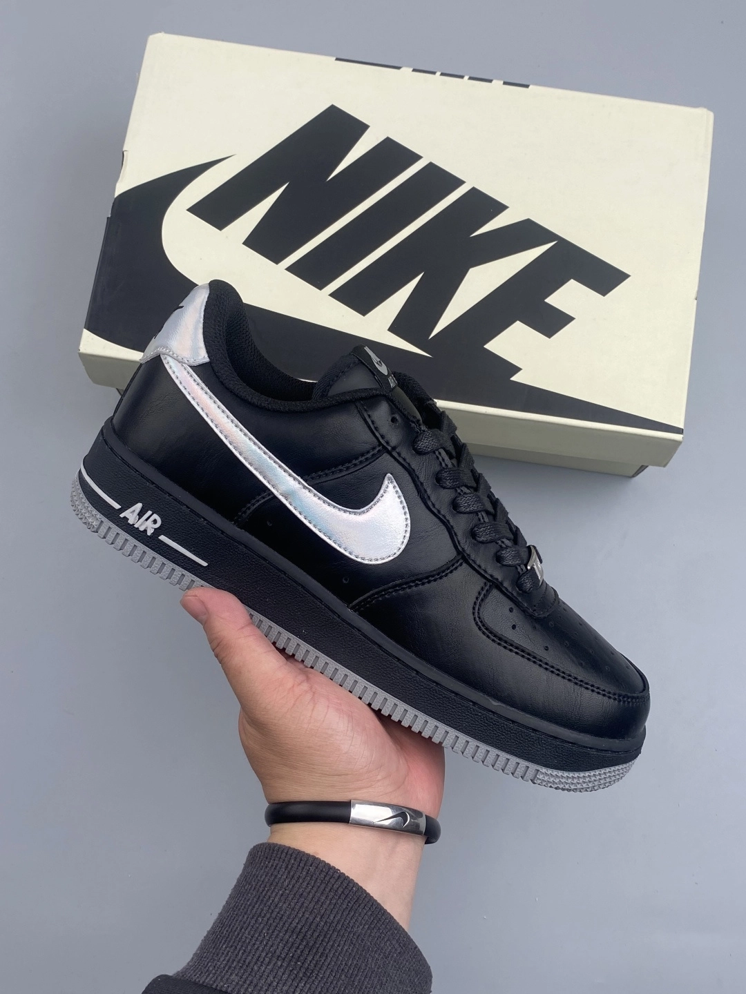 ナイキ エア フォース 1 トレンドスニーカー「Nike Air Force 1」