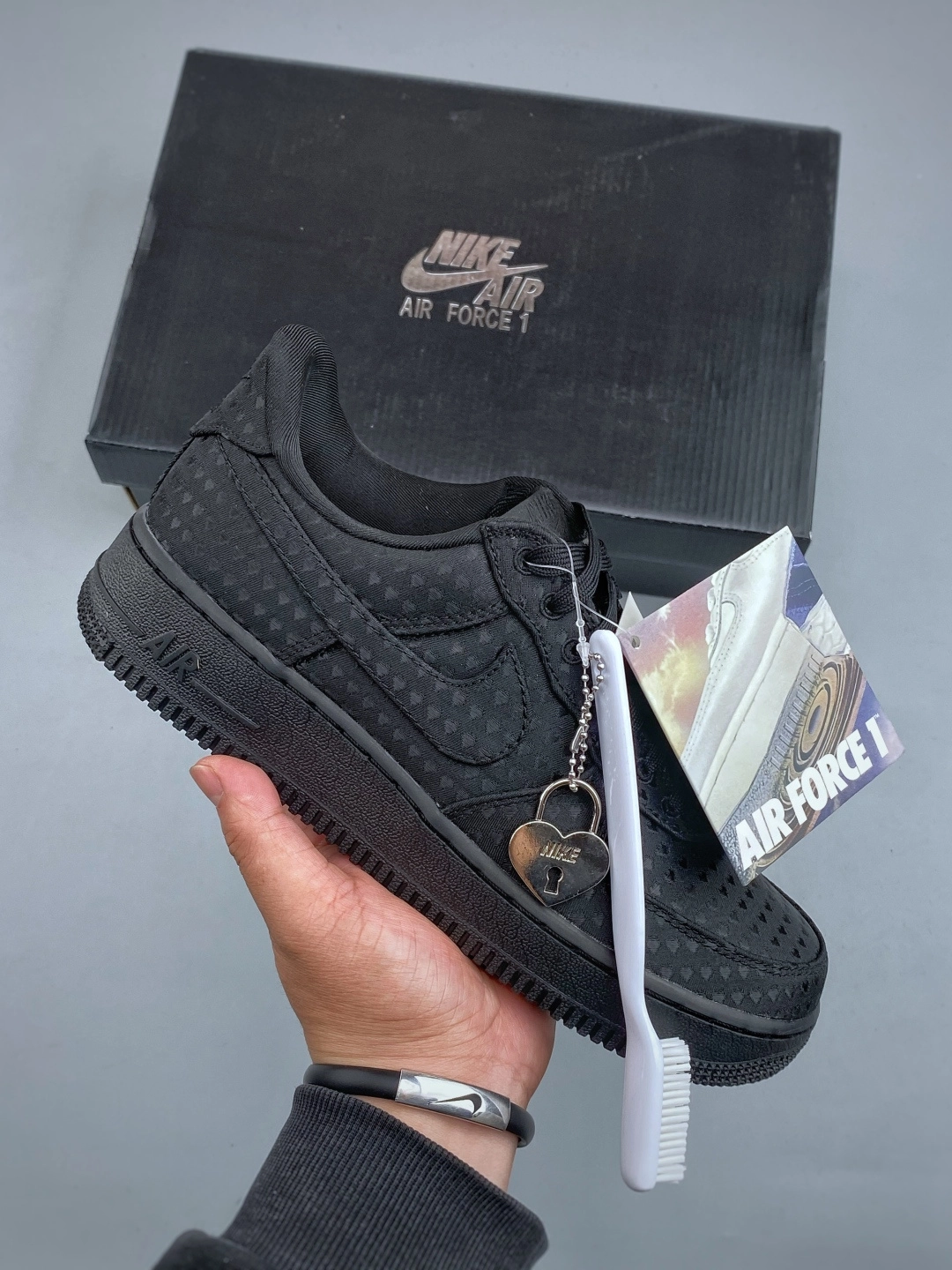 ナイキ エア フォース 1 トレンドスニーカー「Nike Air Force 1」