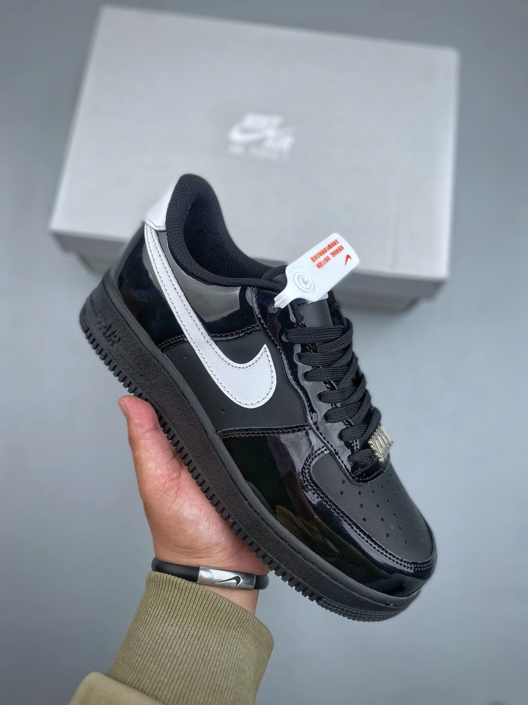 ナイキ エア フォース 1 トレンドスニーカー「Nike Air Force 1」