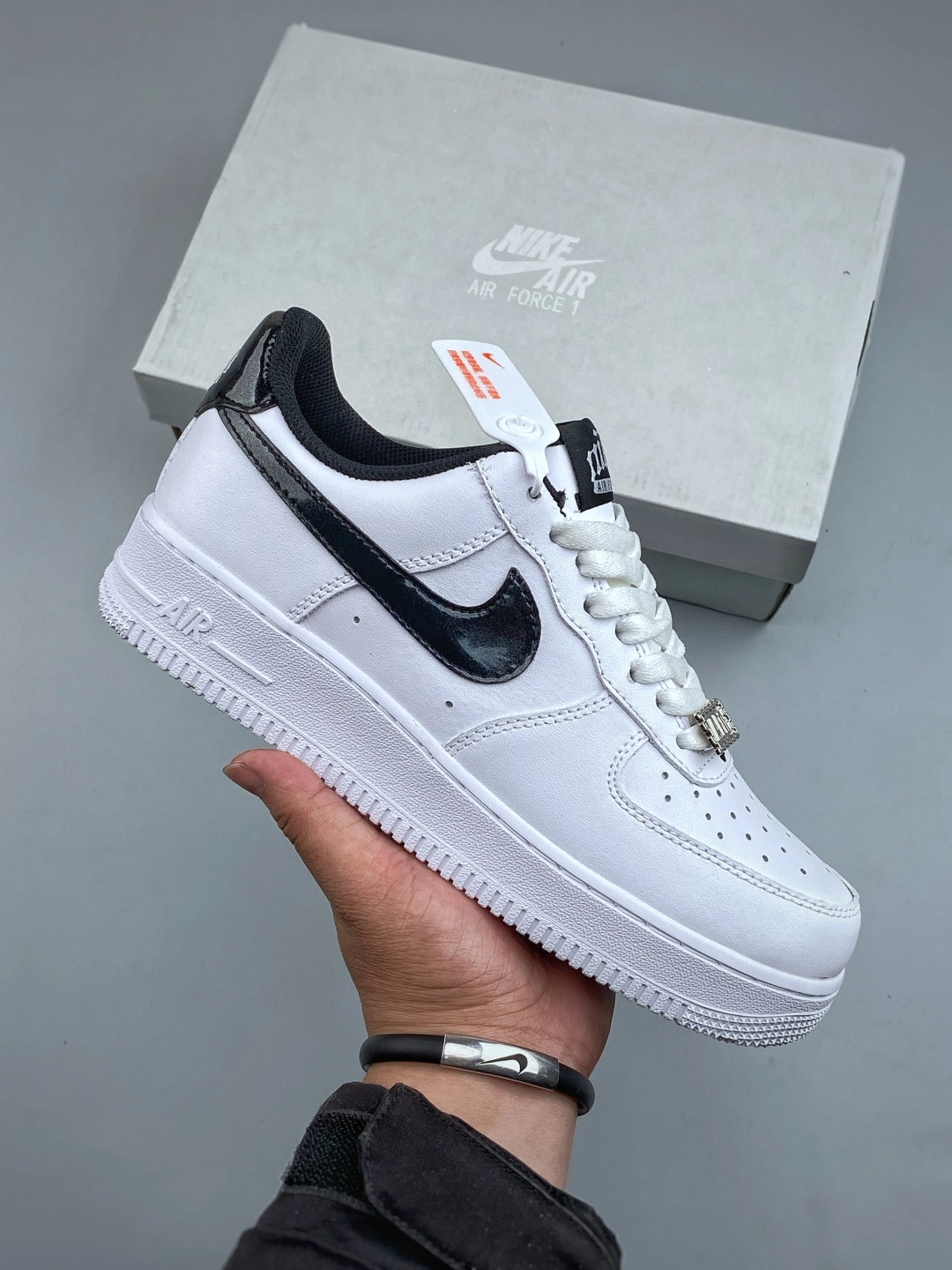ナイキ エア フォース 1 トレンドスニーカー「Nike Air Force 1」