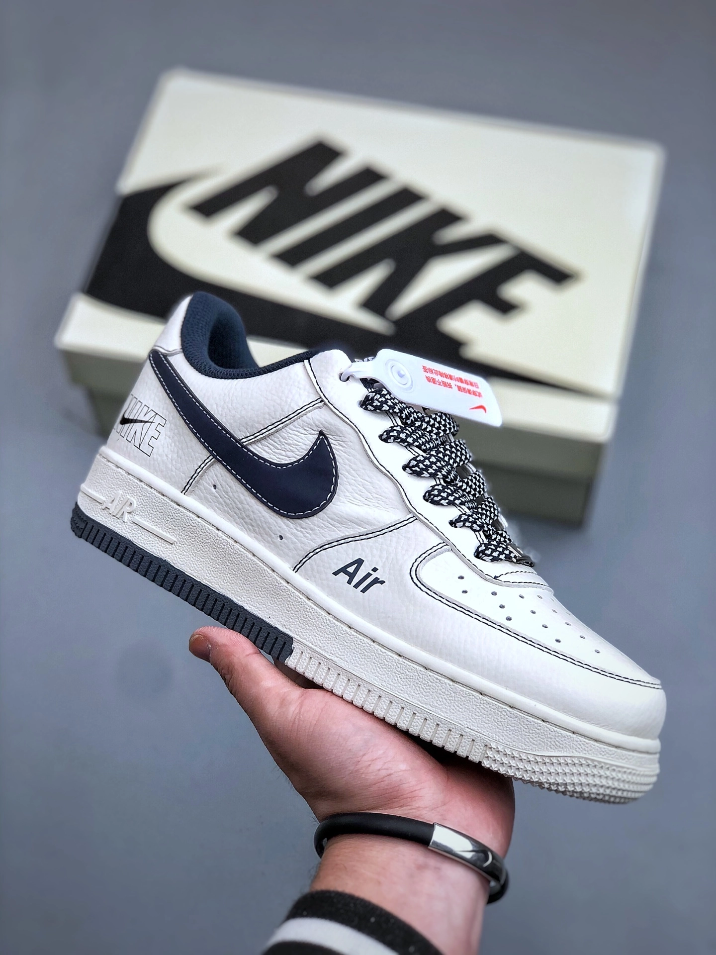 ナイキ エア フォース 1 トレンドスニーカー「Nike Air Force 1」