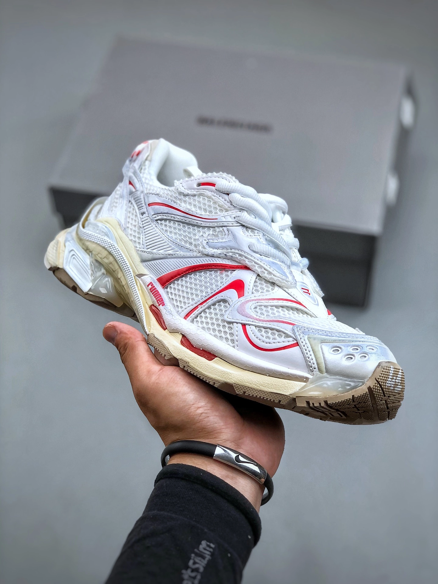 バレンシアガ ランナー スニーカー「Runner Sneaker」