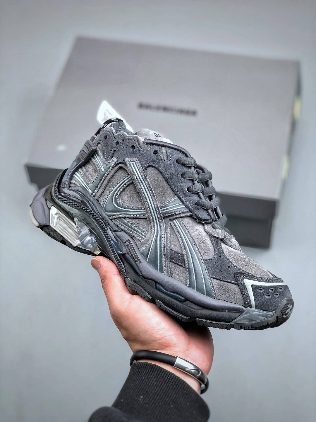 バレンシアガ ランナー スニーカー「Runner Sneaker」