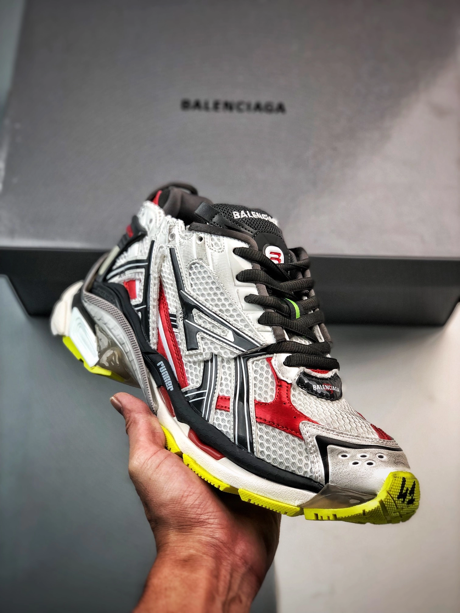 バレンシアガ ランナー スニーカー「Runner Sneaker」
