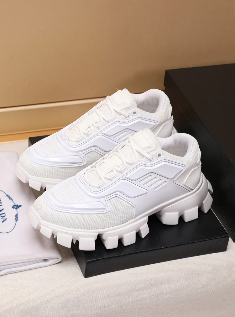 プラダ Cloudbust Thunder 機能風 厚底 ダッドシューズ