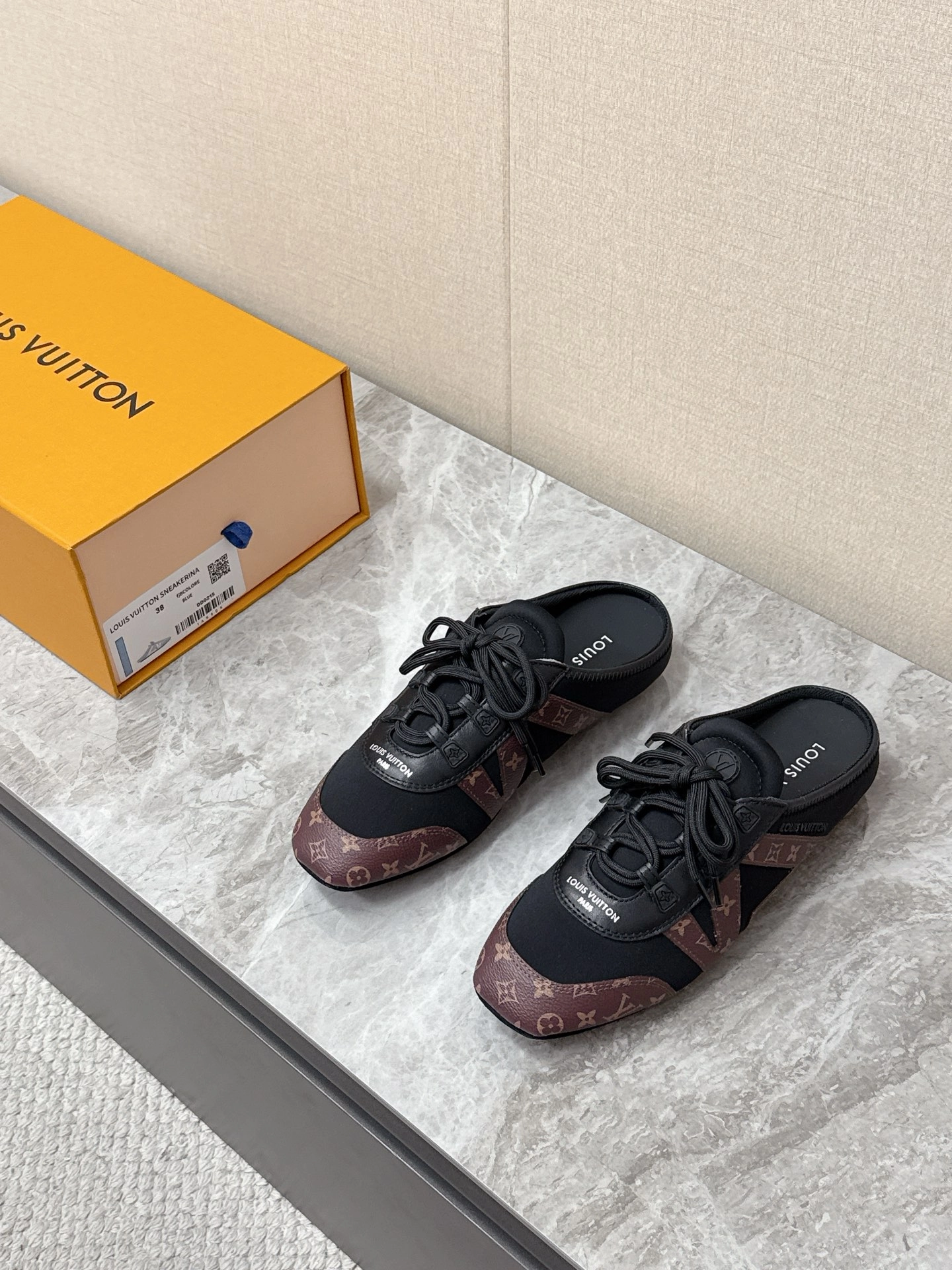 ルイ・ヴィトン LV Sneakerina レディース バレエスニーカー