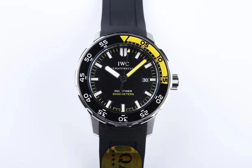 アイ・ダブリュー・シー「IWC」 アクアタイマー 44mm ダイバーズウォッチ