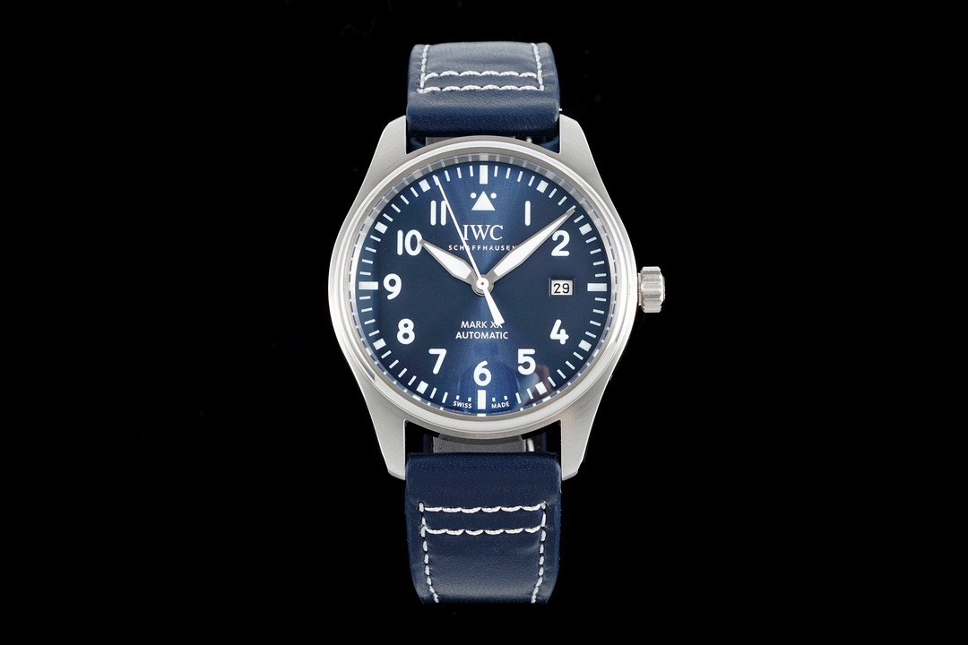 アイ・ダブリュー・シー「IWC」ベルト付き腕時計40mm