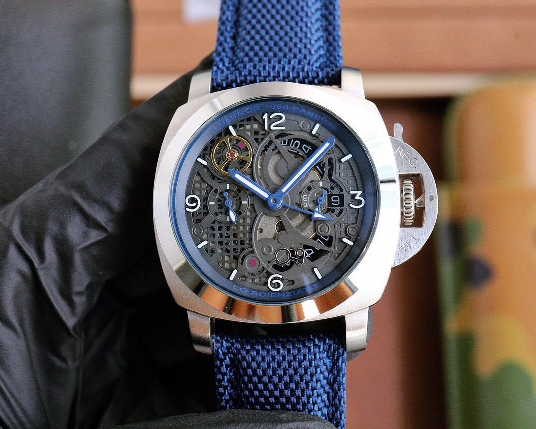 パネライ［Panerai］Luminor Marina庐米ノシリーズ 弧型镀膜ガラス腕時計44MM