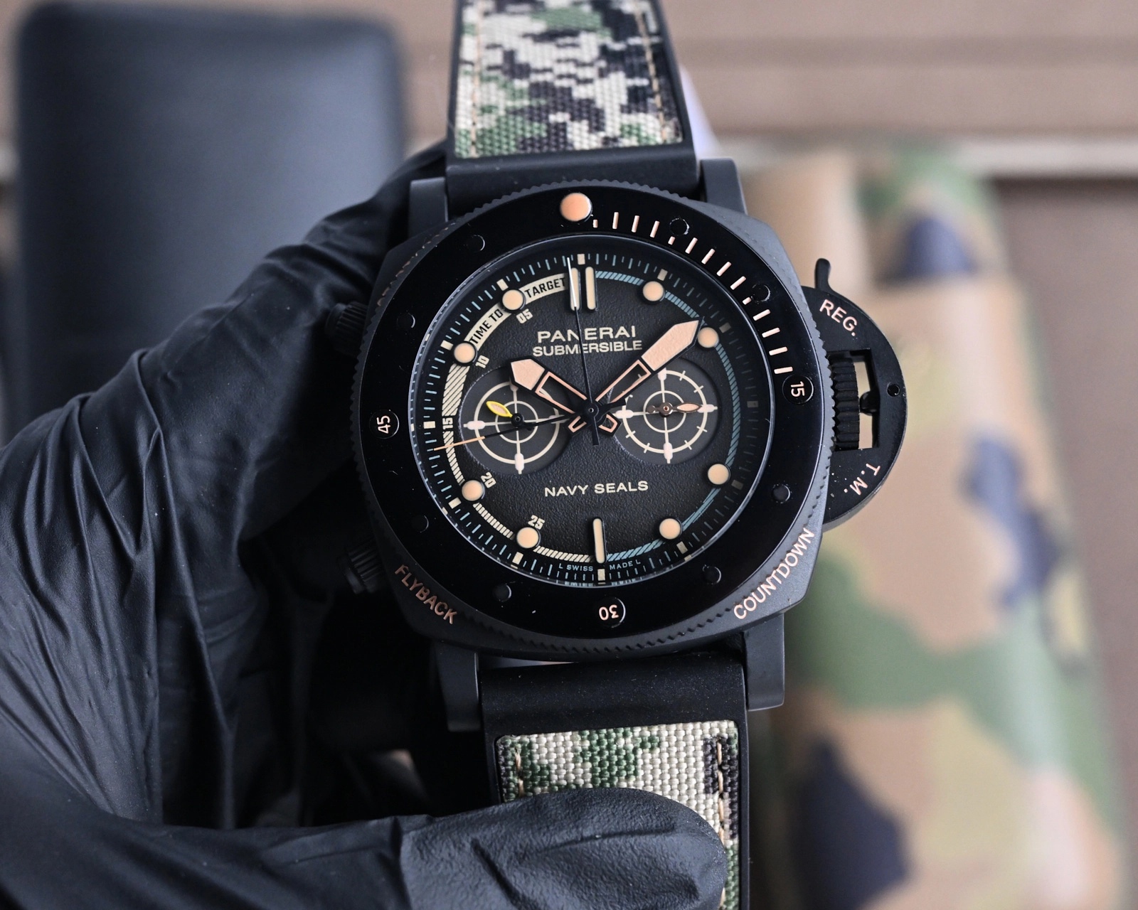 パネライ「Panerai」BMG-TECH™ 47 mmプロフェッショナル潜水式オープンワークウォッチ