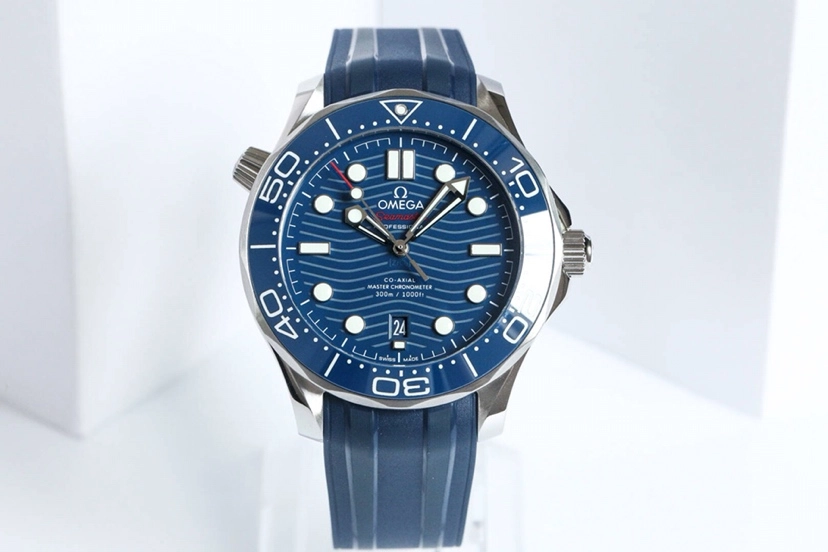オメガ「Omega」シーマスター ダイバー300M 腕時計 42mm