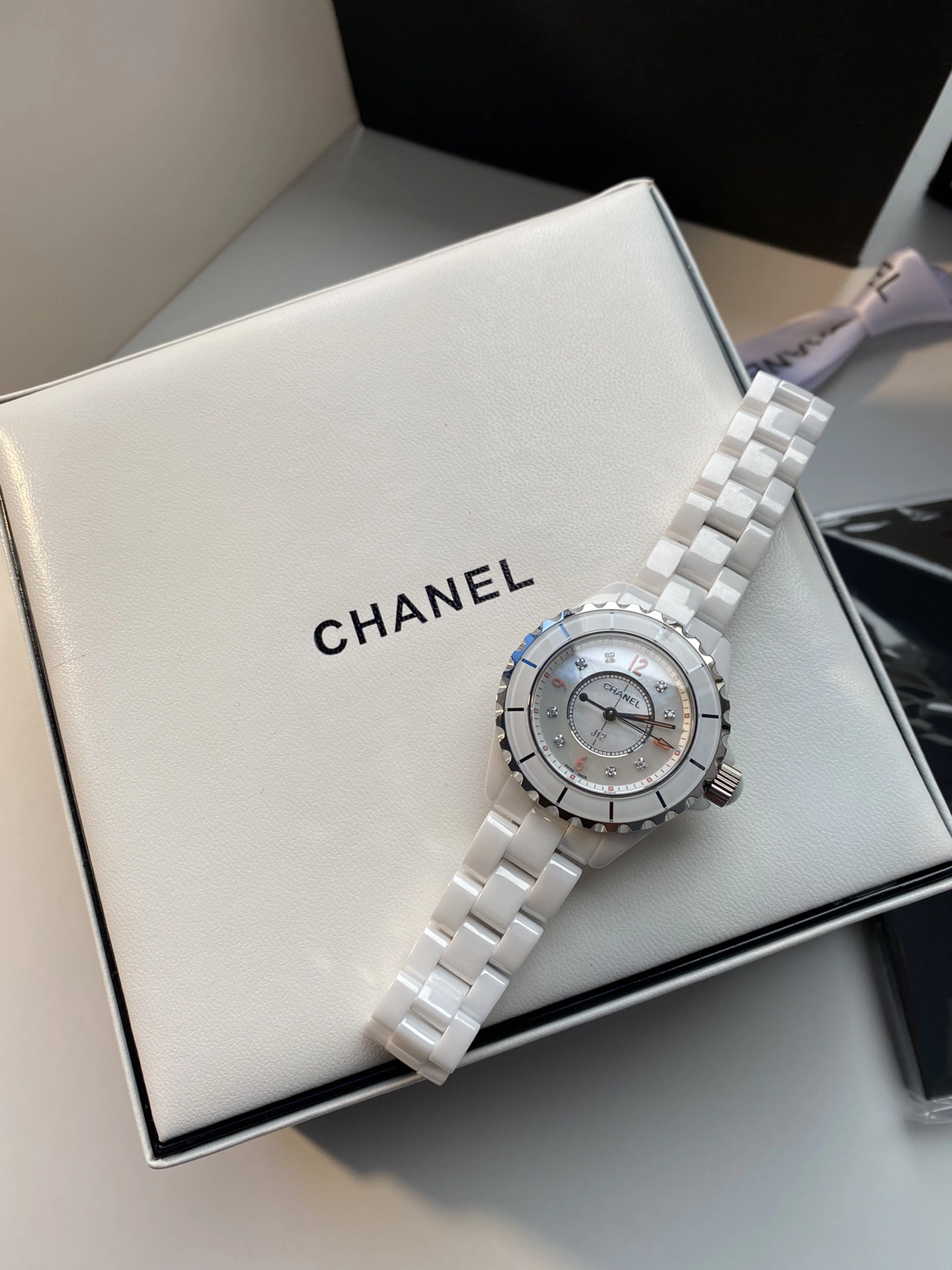 シャネル「Chanel」J12 キャリバー 33MM