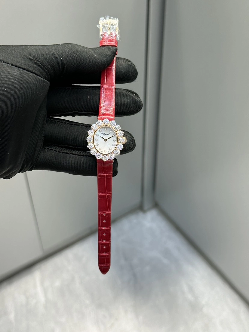 ショパール「Chopard」ハッピースポーツ ジョアイヤリーレディース ジュエリーウォッチ
