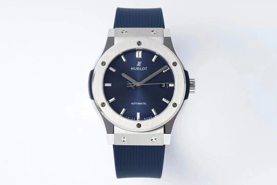 ウブロ クラシック フュージョン 42mm