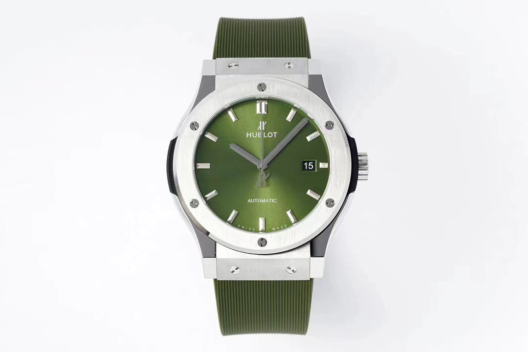 ウブロ クラシック フュージョン 42mm