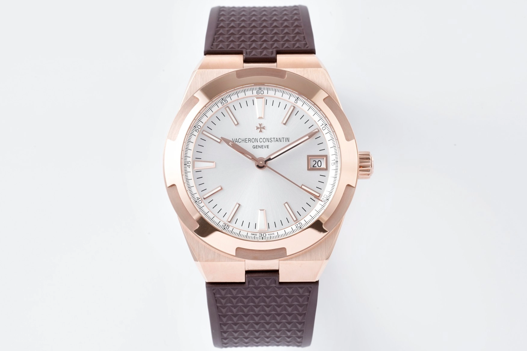 ヴァシュロン・コンスタンタン オーヴァシーズ 41mm