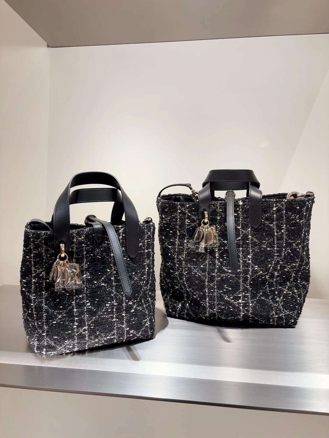 ディオール「Dior」Christian Dior が新たな魅力を放つ Toujours を登場させました