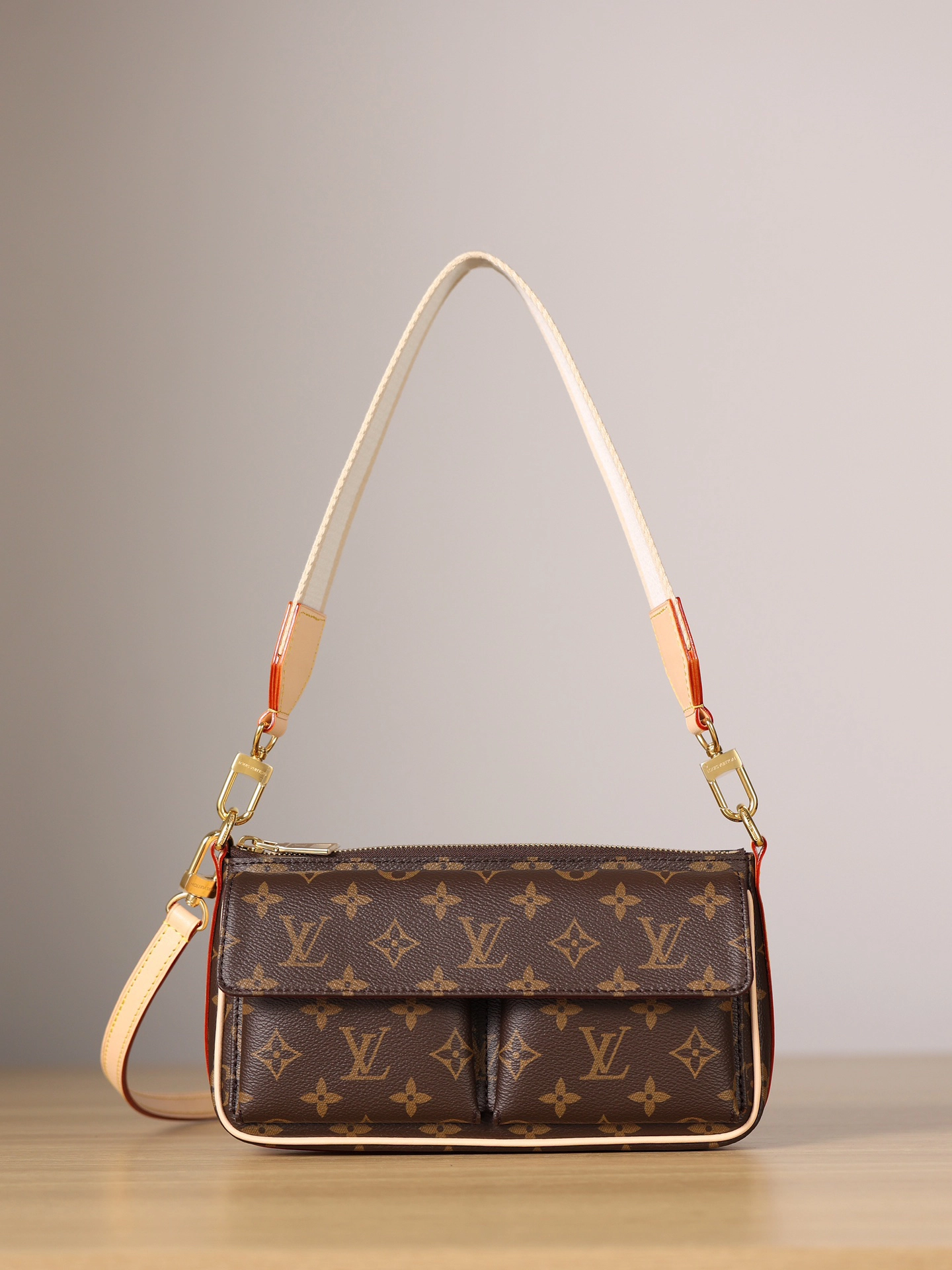 ルイ・ヴィトン「Louis Vuitton」VIBE ハンドバッグ