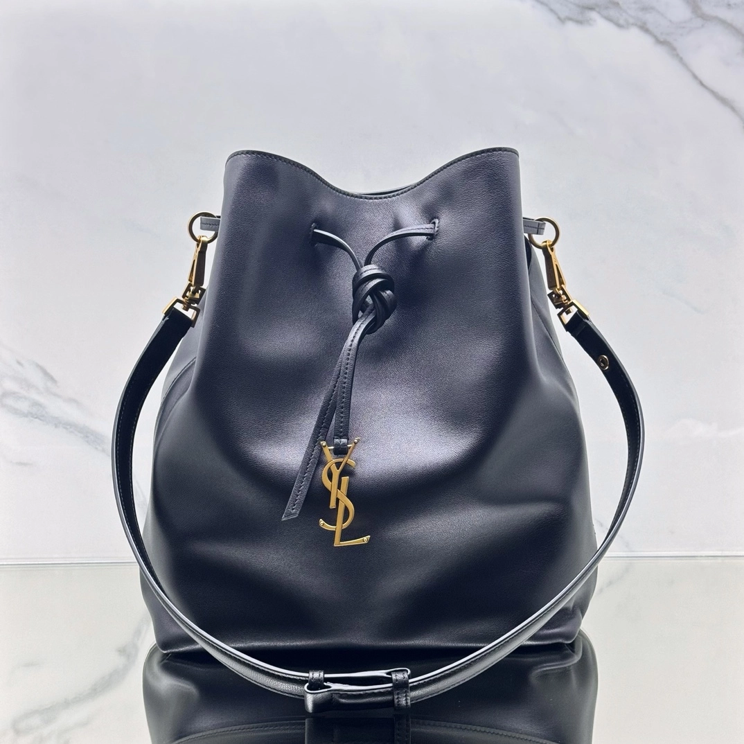 サンローラン「Saint Laurent」Paris Vill ドローストリング ショルダーバッグ