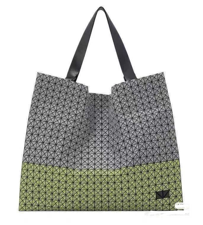 イッセイ・ミヤケ「Issey Miyake」 シリコーン トートバッグ