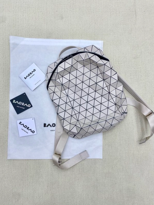 イッセイ・ミヤケ「Issey Miyake」BAO BAO KURO リュックサック