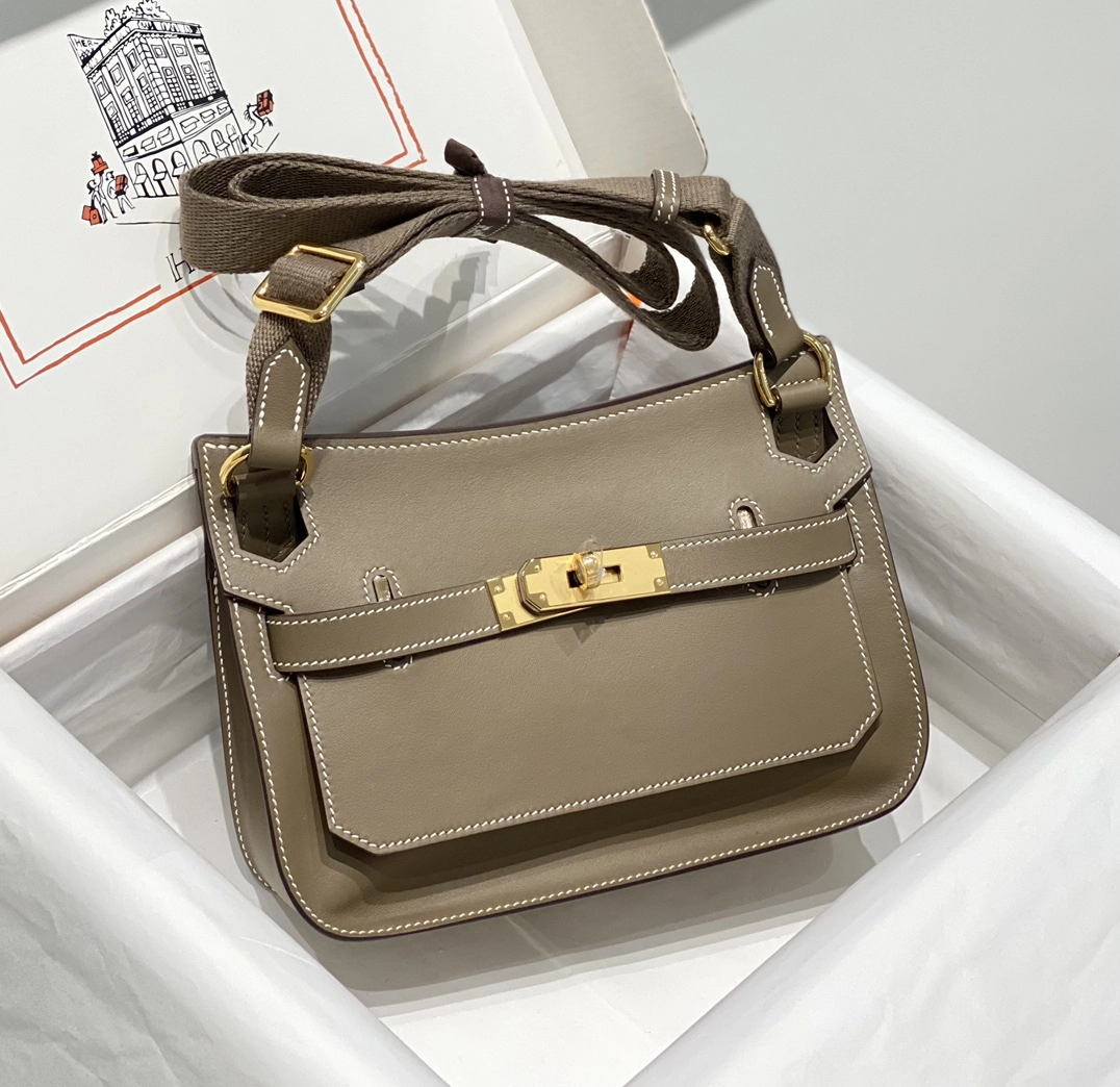 エルメス「Hermès」ミニ ジプシエール バッグ「Jypsiere Bag」