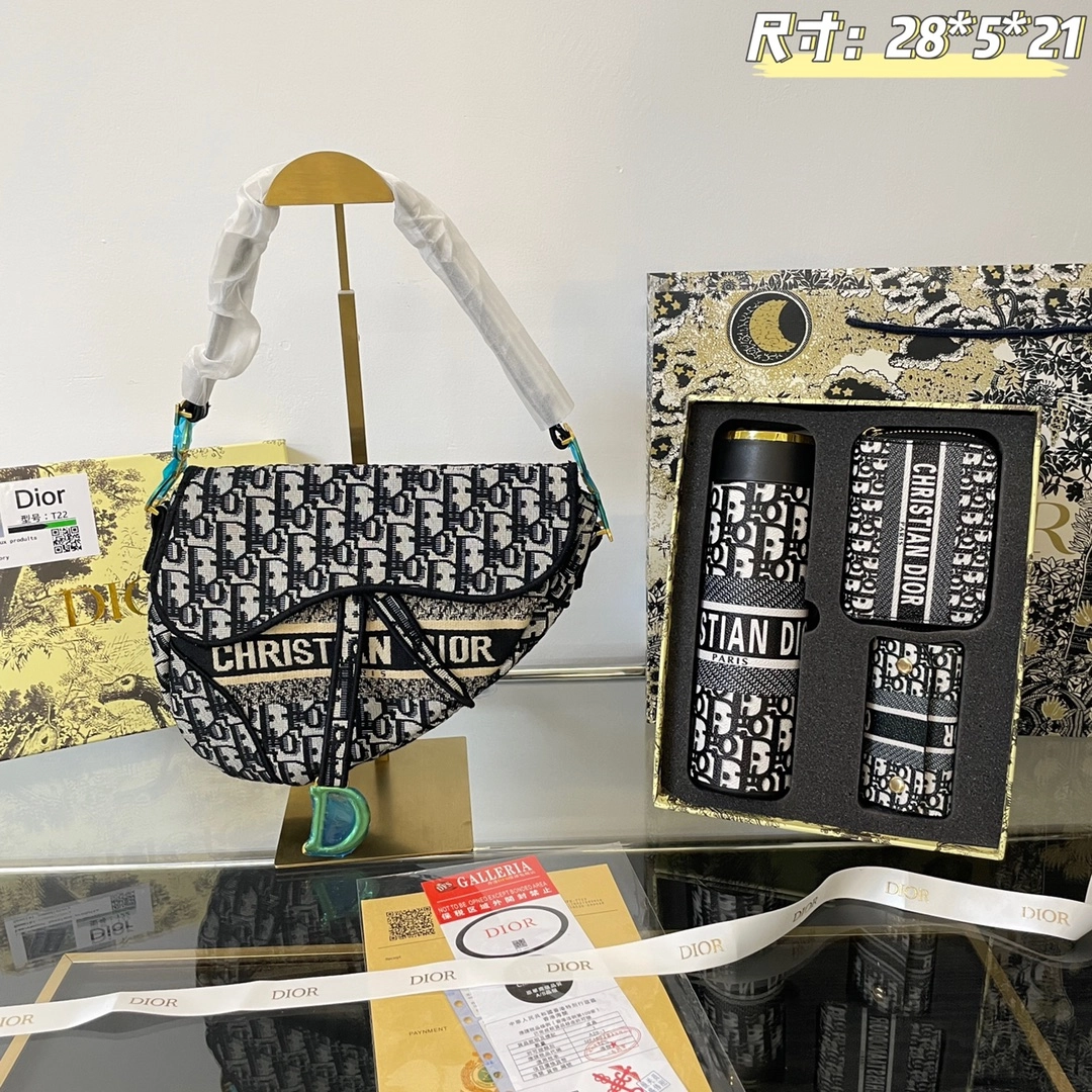 「クリスチャン・ディオール」Christian Dior サドルバッグ+水筒+ポーチ+小物入れ ギフトセット 限定セール 大人気販売中