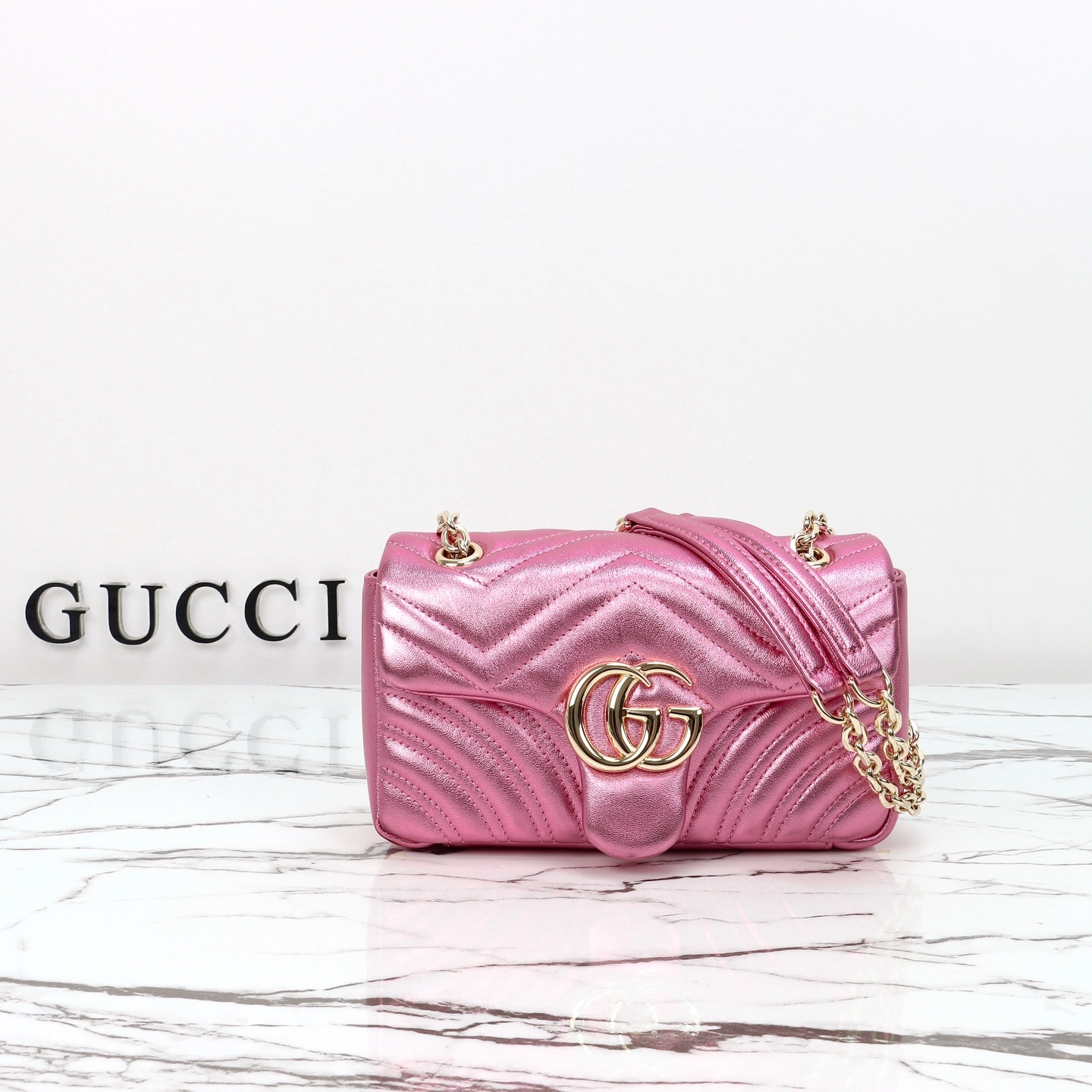 グッチ〔GGマーモント〕スモール ショルダーバッグ「GG Marmont Bag」